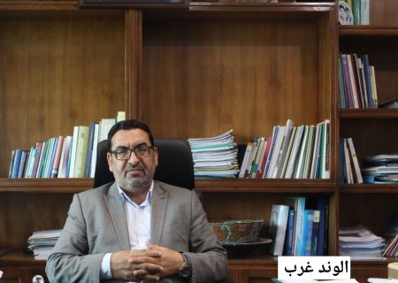 معاون اقتصادی استاندار همدان:  یکی از برجسته‌ترین اقدامات دولت سیزدهم در حوزه اقتصادی، نگاه ویژه به تولید، سرمایه‌گذاری و معیشت مردم است/ تحقق رشد ۷.۵درصدی و ایجاد ۲۳۵۰۰ فرصت شغلی از مهمترین اولویت های استان در سال جاری خواهد بود/ طرح موارد حساس و گره خورده با توسعه استان جز در جلسات تصمیم گیری و کارشناسی تنها به نگرانی در جامعه دامن می‌زند  / ۲۲هزار میلیارد تومان پروژه در حوزه تسهیلات اقتصادی، در سفر رئیس جمهور به استان مطرح می‌شود