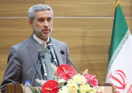 باید با تمام توان ارزش‌های دفاع مقدس را به جهان معرفی کنیم