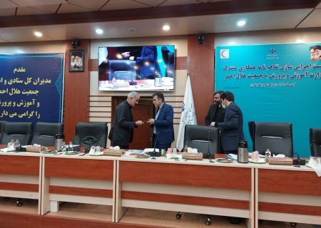مدیرکل آموزش و پرورش استان کرمانشاه به عنوان مدیرکل برتر کشور انتخاب شد