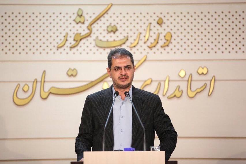 تمرکز مدیران به سمت رضایت مندی و ارائه خدمات مطلوبتر به مردم باشد