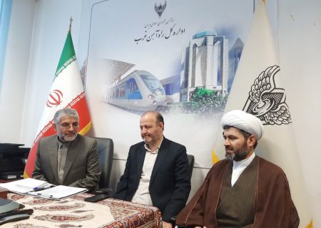 وضعیت فعلی راه آهن همدان در خور شأن مردم نیست/عزم جزم دادستان همدان برای رفع مشکلات راه آهن 