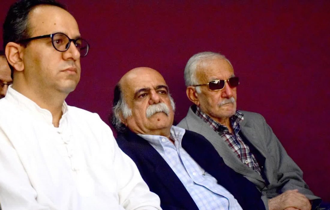 در وطن خویش «قریب»