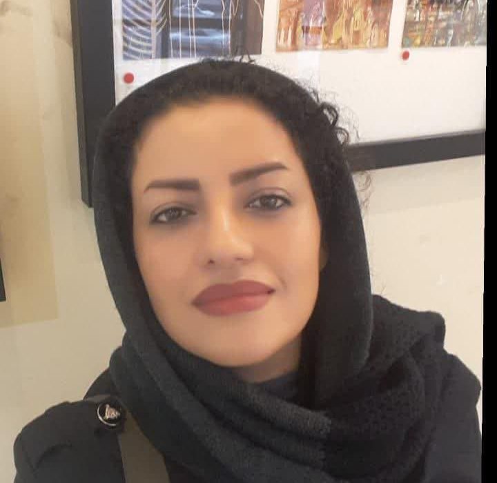 رنگ و شکل در پوشش مادها