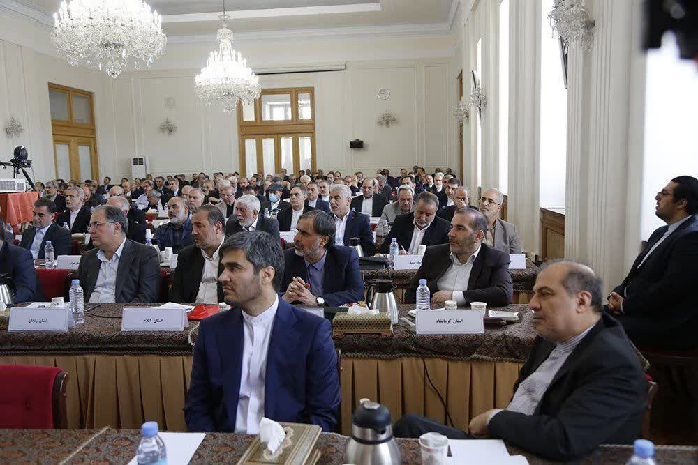 بازارچه‌های سه‌گانه‌ مرزی استان ایلام در رونق اقتصادی کشور و تثبیت جمعیت مرزنشینان اثرگذار است