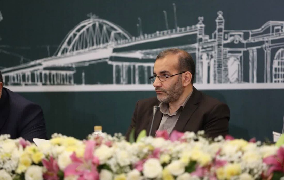 استاندار کرمانشاه:آماده توسعه ارتباطات با اقلیم کردستان عراق هستیم / همکاری‌های همه جانبه در ۲ سوی مرز تقویت شود   