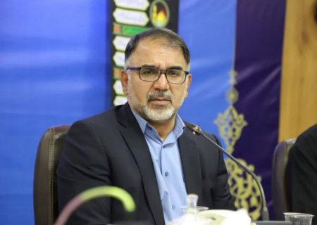 مردم در راهپیمایی اربعین برای نهضت جهانی ظهور آماده می‌شوند