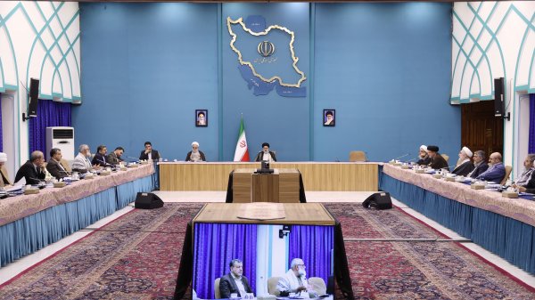 در جلسه عصر امروز شورای عالی فضای مجازی صورت گرفت؛  تصویب ضوابط حضور و فعالیت مسئولان و دستگاه‌ها در فضای مجازی