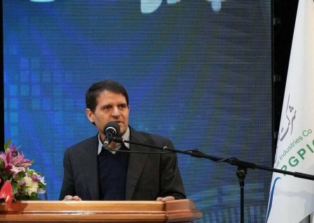 ۲۱ درصد از ظرفیت صنعت پتروشیمی قابل استفاده نیست